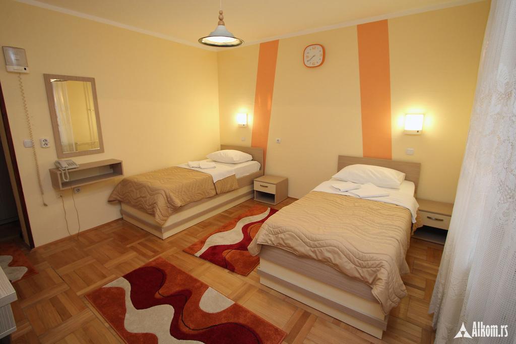 Hotel Extra Lion Md Ni Pokoj fotografie