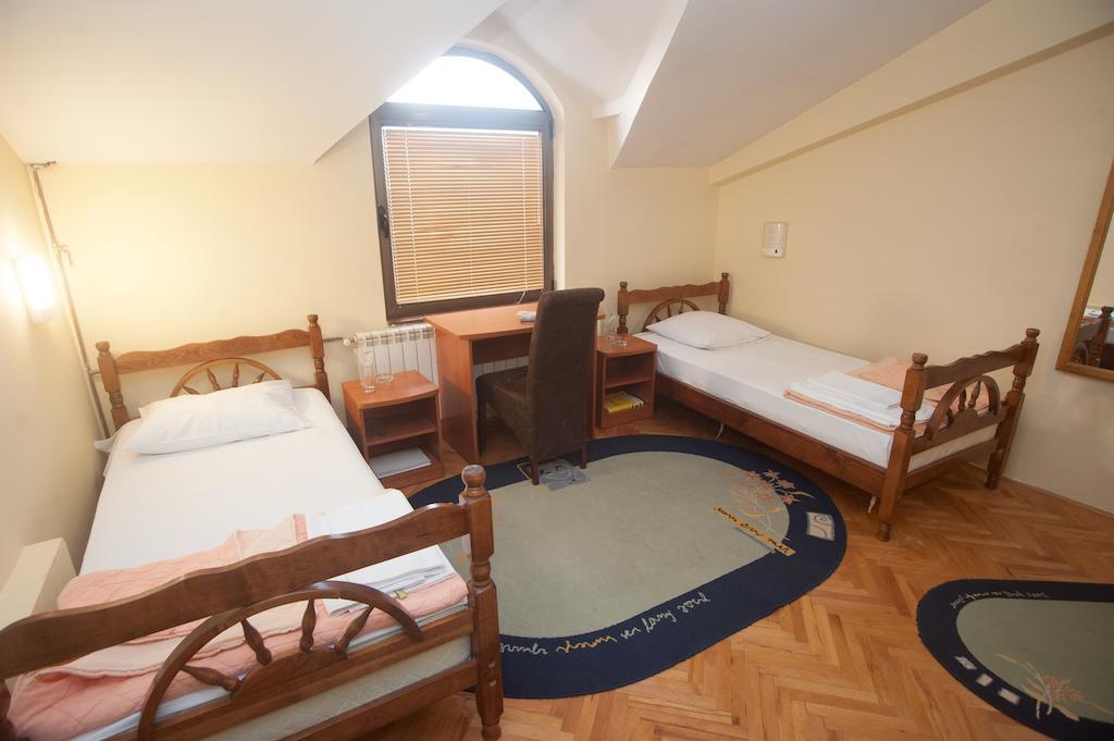 Hotel Extra Lion Md Ni Pokoj fotografie