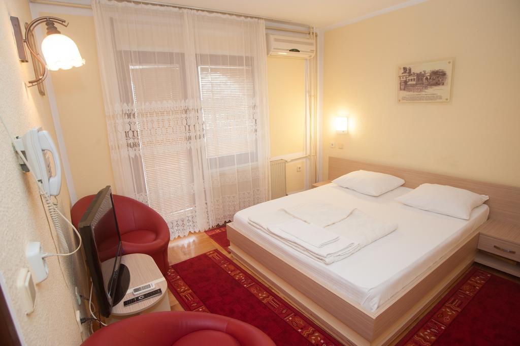 Hotel Extra Lion Md Ni Pokoj fotografie